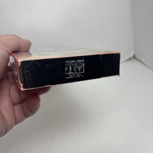 Quest For CamelHot VHS Tape 1998 La Légende De Camelote Spanish Cartoon Sealed - Picture 6 of 7